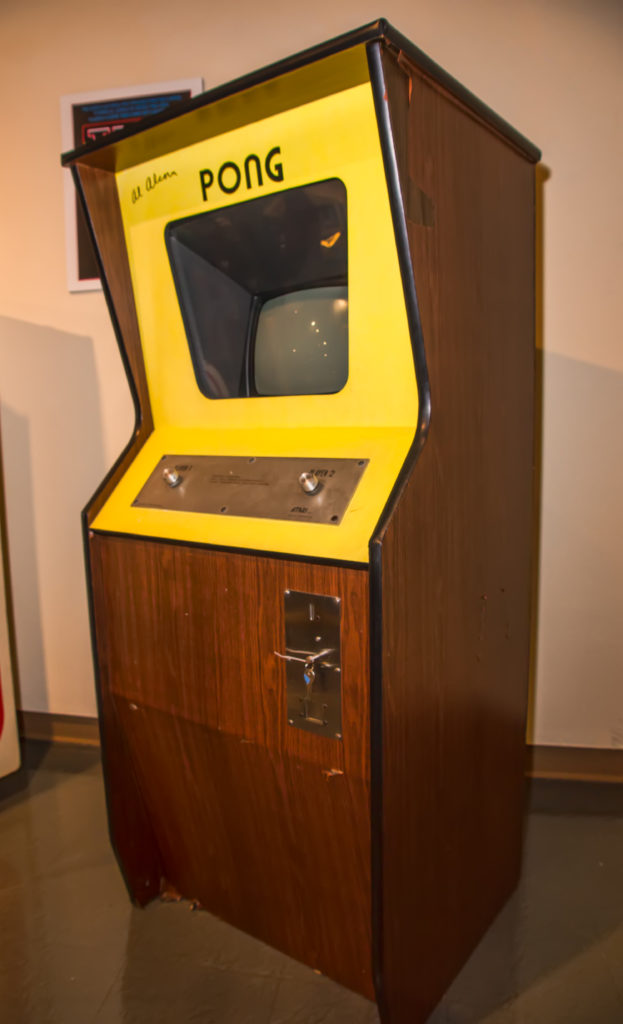 Try PONG! The 1972 Game That Started It All! 3
